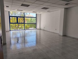 Oficina en venta en Parque Alcosa - Jardines del Edén en Sevilla