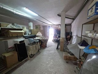Local comercial en venta en Hospital en Jaén