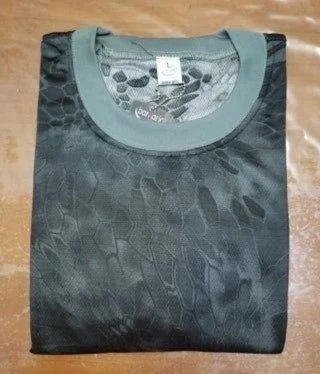 OFERTA CAMISETA CAMO BLACK PHYTON SURVIVAL L y XL