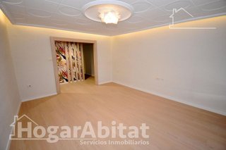 Piso en venta en Piscinas en Villarreal
