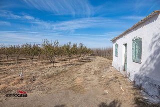 Terreno en venta en Guadix