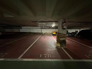 Garaje en venta en Centro en Vitoria-Gasteiz