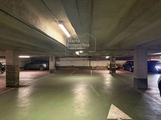 Garaje en venta en Centro en Vitoria-Gasteiz