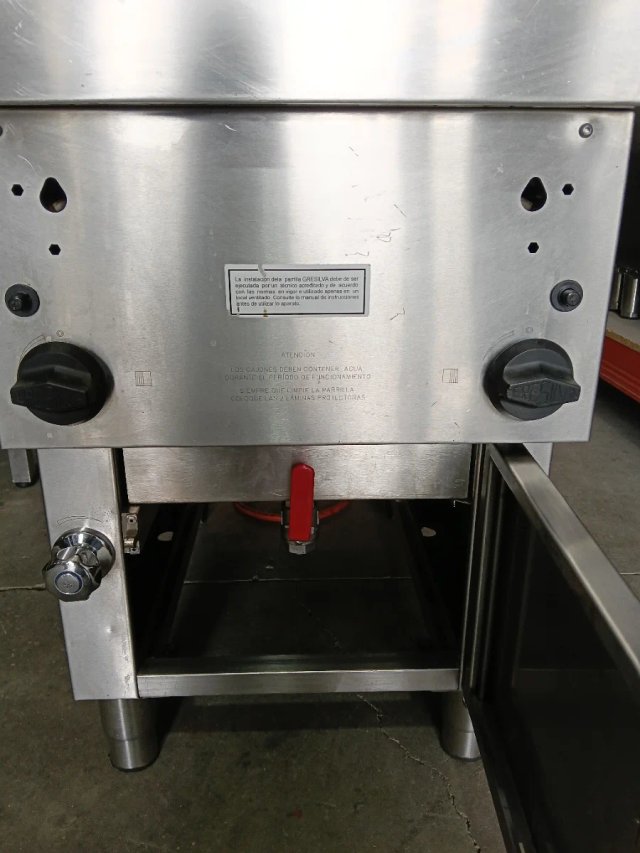 Parrilla Gas Gresilva GHPI 2/700