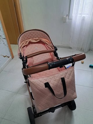 Cochecito de bebé rosa