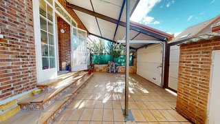 Casa adosada en venta en Villanueva de la Torre