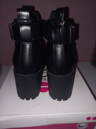 Botines negros tacón ancho;