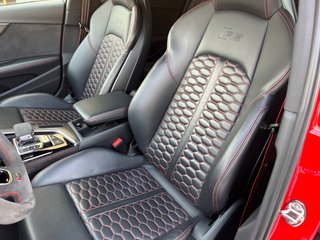 AUDI A4 RS4 Avant TFSI 331kW quattro tiptronic
