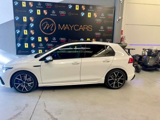 Volkswagen Golf R320