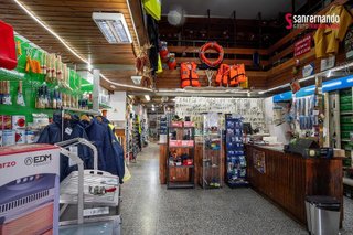 Local comercial en venta en Castilla - Hermida en Santander