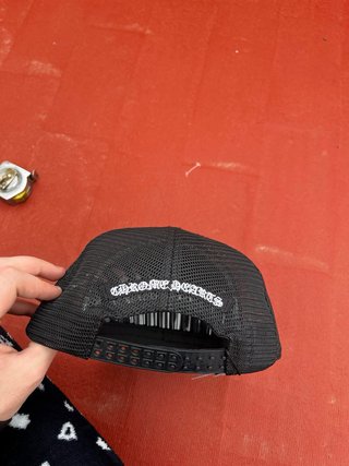 Gorra Trucker Chrome Hearts Blanca y Negra