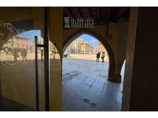 Local comercial en alquiler en Casc Antic en Vic