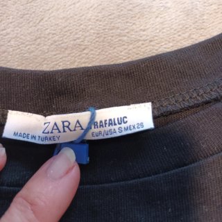 Camiseta Zara Negra Talla S Perlas Bolsillo