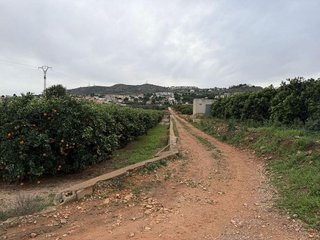 Terreno en venta en Las Pedrizas en Chiva