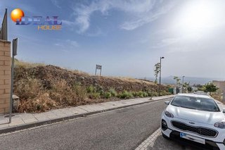 Terreno en venta en Zubia (La)
