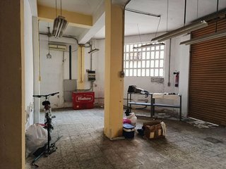 Local comercial en venta en Este en Castellón de la Plana