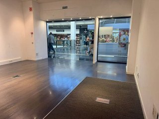 Local comercial en alquiler en Centre - Eixample – Can Llobet – Can Serra en Barbera del Vallès