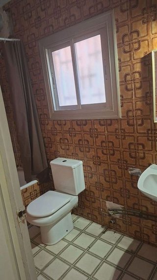 Local comercial en alquiler en El Castell-Poble Vell en Castelldefels