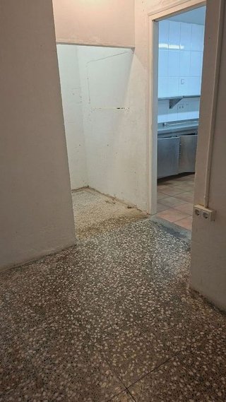 Local comercial en alquiler en El Castell-Poble Vell en Castelldefels
