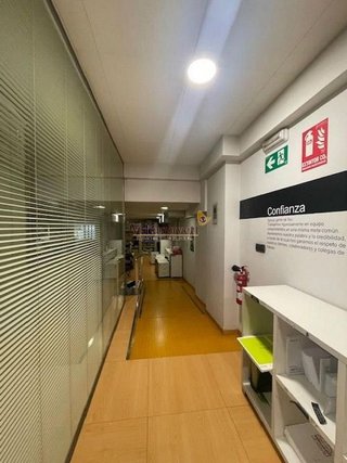 Local comercial en alquiler en Calvario - Santa Rita en Vigo