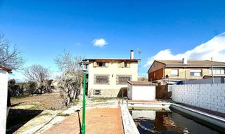 Chalet en venta en Fuente el Saz de Jarama