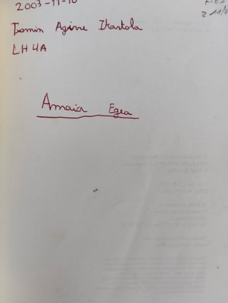 Lote de libros en Euskera