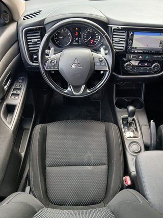 Mitsubishi Outlander 2016