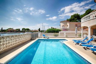 Chalet en venta en Empuriabrava en Castelló d´Empúries