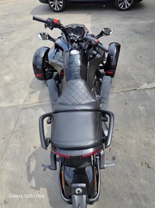 Can-Am Spyder F3 Trike Negro