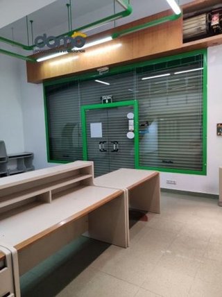 Local comercial en venta en Nueva Almería - Cortijo Grande - Vega de Acá en Almería