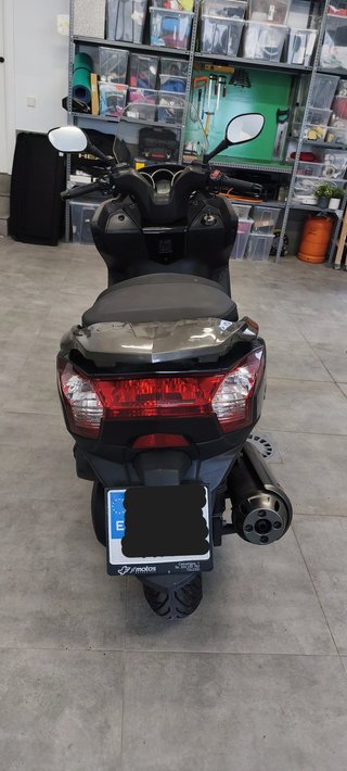 Kymco Super Dink 125i Negra