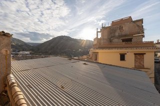 Edificio en venta en Barrio de la Vega en Monachil