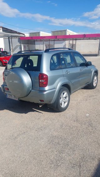Toyota RAV4 2005