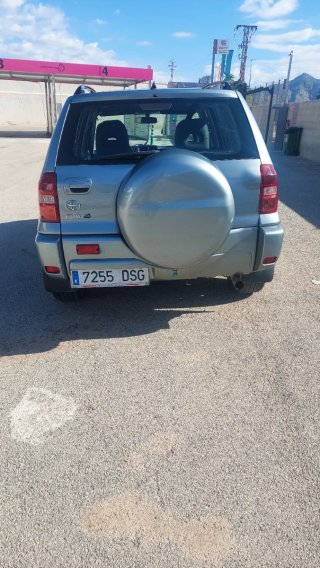 Toyota RAV4 2005