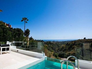 Chalet en alquiler en Elviria en Marbella