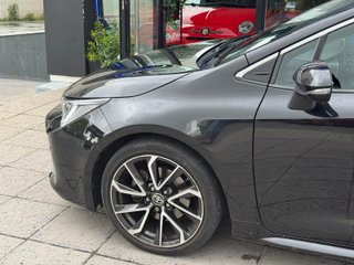 Toyota Corolla 2.0 180H ADVANCE E-CVT TOURING SPORT