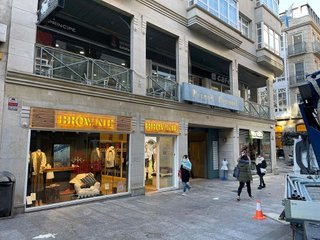 Local comercial en alquiler en Areal – Zona Centro en Vigo