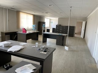 Nave industrial en alquiler en La Paz en Alcalá de Guadaira