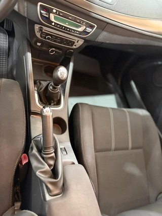 Renault Mégane Sport Tourer Limited dCi 110 eco2
