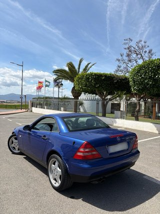Mercedes-Benz SLK 230