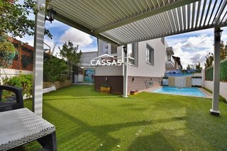 Casa pareada en venta en Fresnos en Torrejón de Ardoz