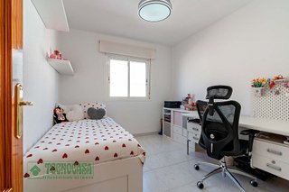 Casa adosada en venta en El Puerto - Romanilla en Roquetas de Mar