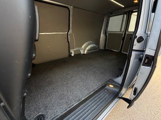 Volkswagen Transporter T6 2016 LARGA