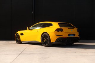 FERRARI GTC4 Lusso DCT