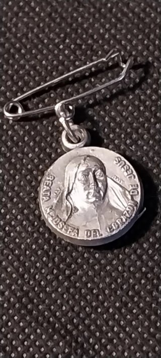 Medalla con reliquia de Santa Josefa
