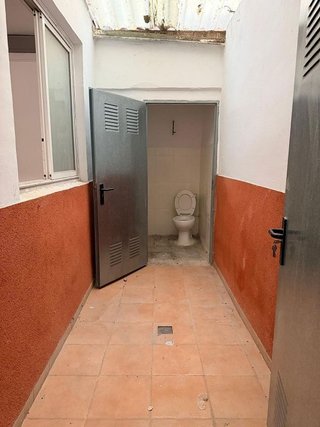 Local comercial en venta en Carrús Est - Camí dels Magros en Elche