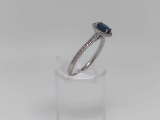 J-0845 Anillo Oro Blanco 18K con Espinela Negra