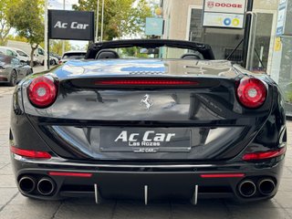FERRARI California 2+2 plazas