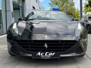FERRARI California 2+2 plazas