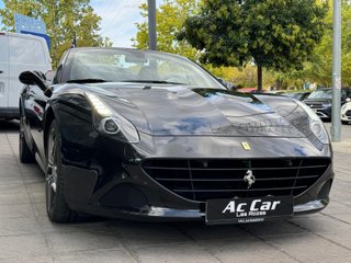 FERRARI California 2+2 plazas